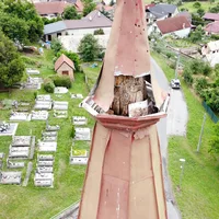 Oprava strechy kostola v Kalinove
