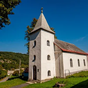 Oprava strechy kostola v Horných Rykynčiciach